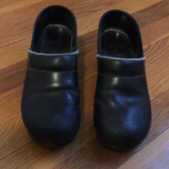 Black Dansko Clogs - Picture 1 of 3